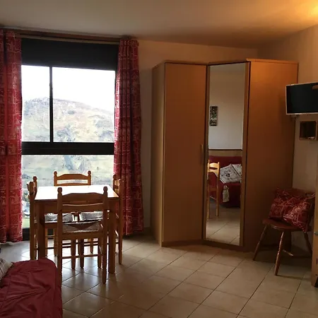 Appartement Sur Pistes Direct Face Rassemblement écoles De Skis Classé 3 Etoiles 4 Couchages Cosy *